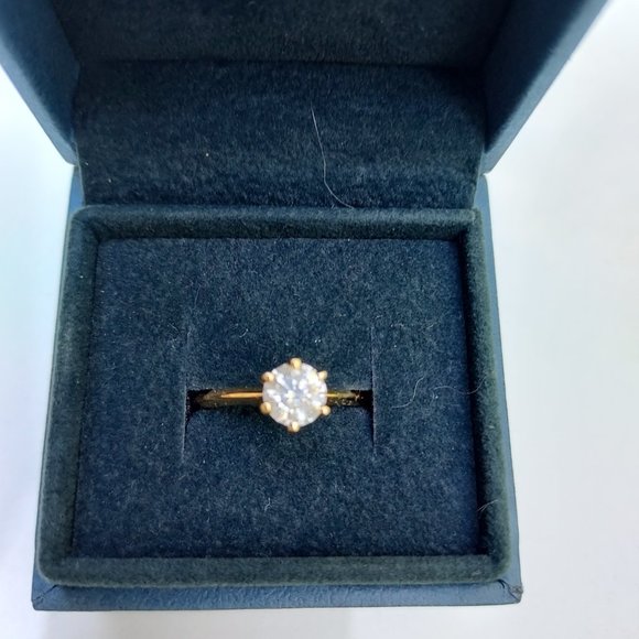 3/4 Carat Brilliant Diamond Solitaire Ring - Picture 5 of 5